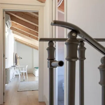 Palazzo Tergesteo Tirabora