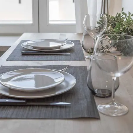 Palazzo Tergesteo Tirabora Triest